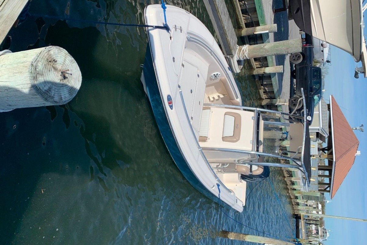 2008 Key West 211 Blue Water Center Console in Oakdale, NY